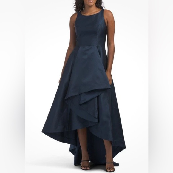 ADRIANNA PAPELL Draped Hi-Low Gown With Asymmetrical Detail Size 10